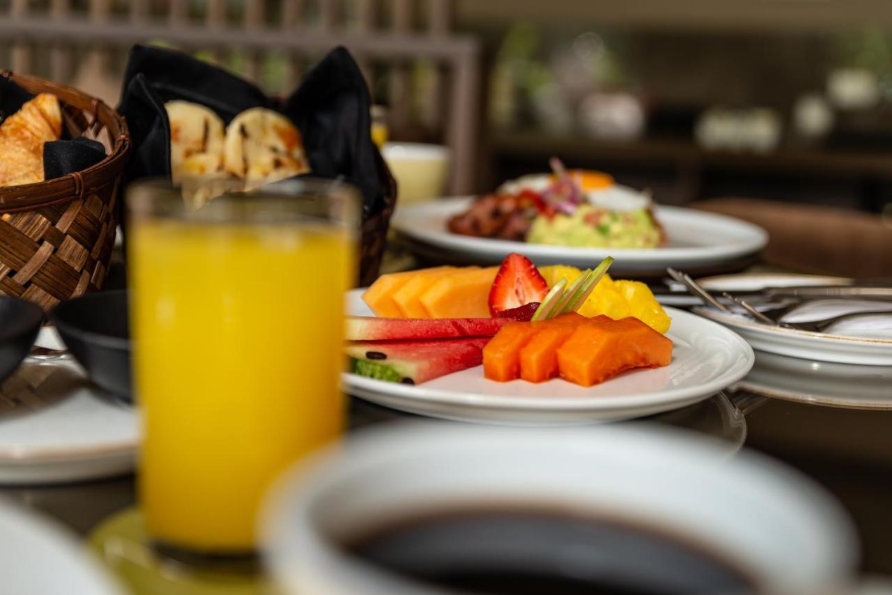 Hotel York Luxury Suites Medellin By Preferred מראה חיצוני תמונה A fruit salad