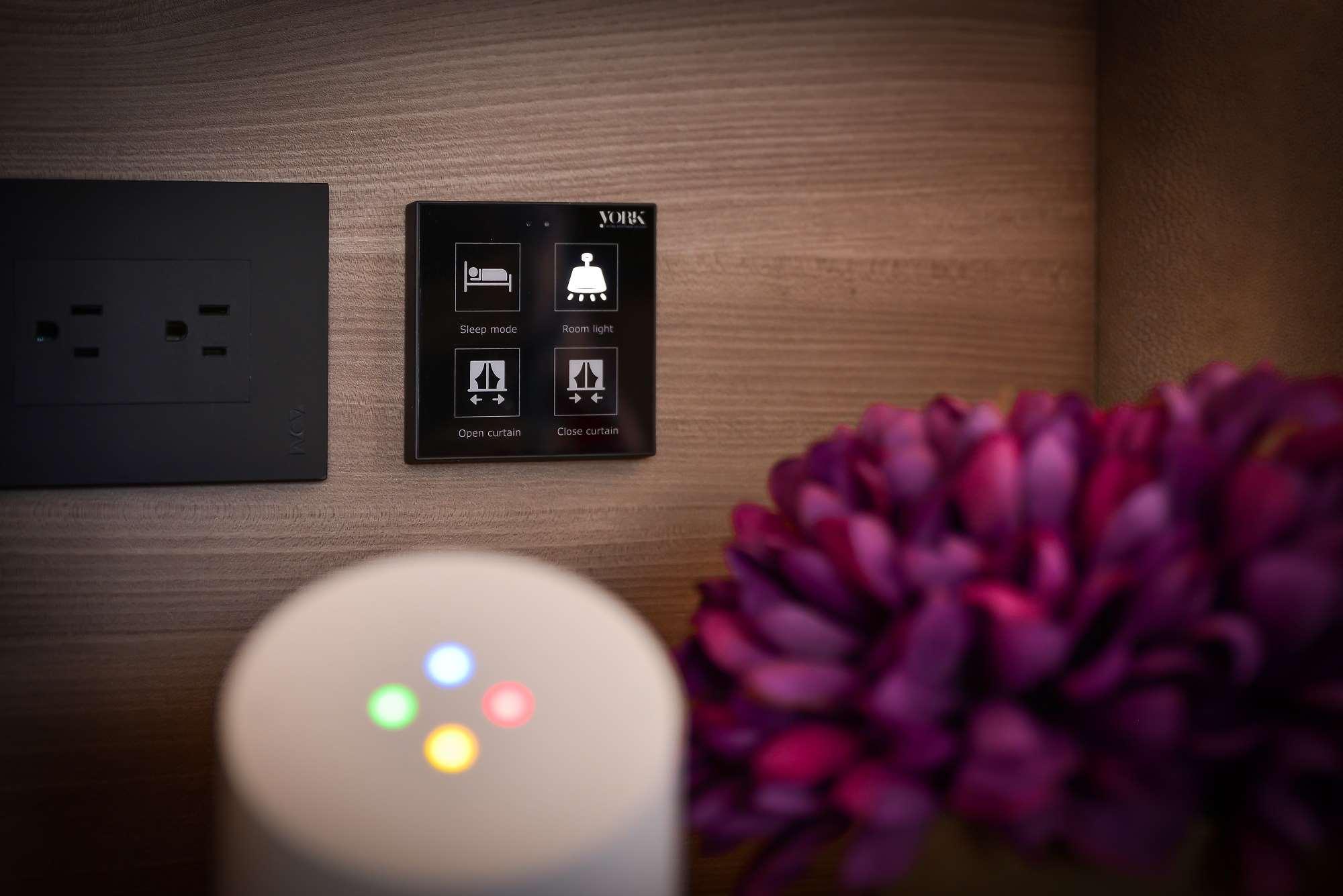 Hotel York Luxury Suites Medellin By Preferred מראה חיצוני תמונה Smart home automation